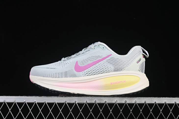 Picture of Nike Vomero 18 _SKUfw21169721577497228fw